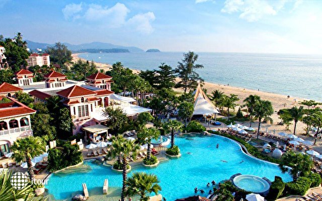 Centara Grand Beach Resort Phuket 49