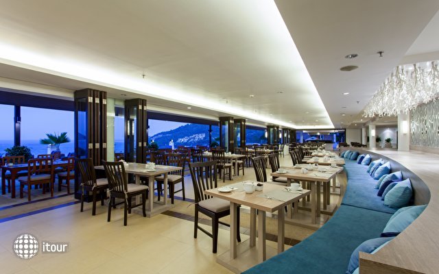 Andamantra Resort & Villa Phuket 29