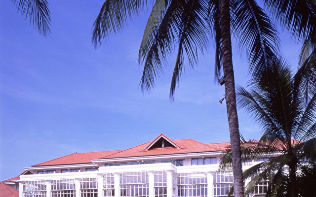 Centara Grand Beach Resort 4