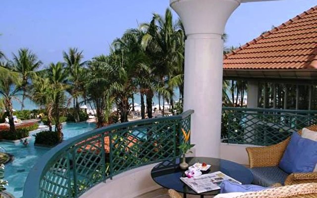 Centara Grand Beach Resort 26