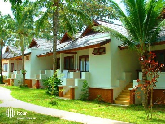 Maenamburi Resort 1