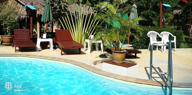Tropical Garden Lounge Hotel & Resort 9