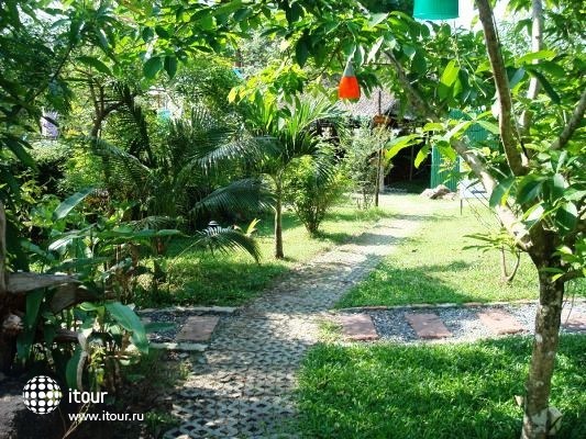 Tropical Garden Lounge Hotel & Resort 15