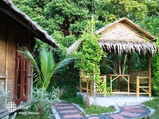 Tropical Garden Lounge Hotel & Resort 18