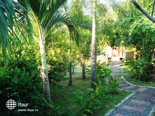 Tropical Garden Lounge Hotel & Resort 19