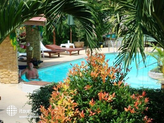 Tropical Garden Lounge Hotel & Resort 22