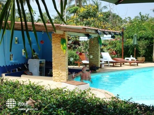 Tropical Garden Lounge Hotel & Resort 25