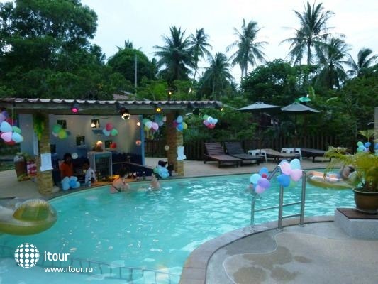 Tropical Garden Lounge Hotel & Resort 40