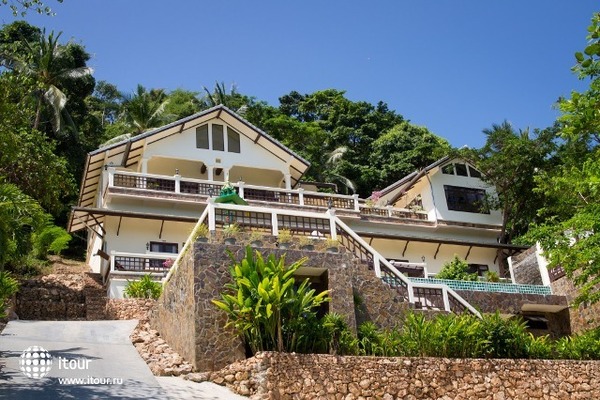 Jungle Emerald Rock Villa 16