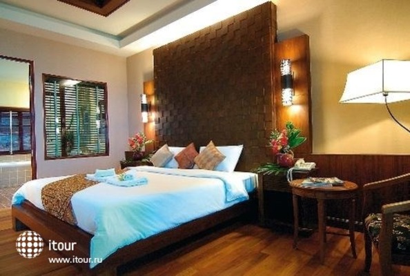 Khao Lak Bay Front Resort 5