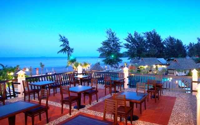 Chada Beach Resort & Spa 7