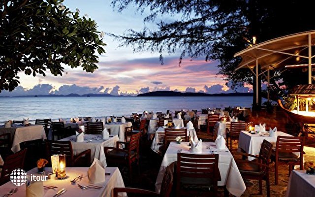Centara Grand Beach Resort & Villas Krabi 17