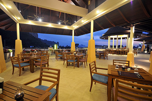 Ao Nang Cliff Beach Resort 12