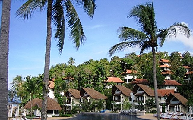 Rawi Warin Resort And Spa 4