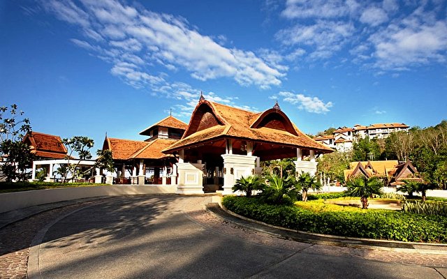 Rawi Warin Resort And Spa 10