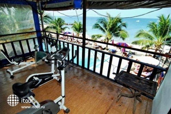 Lanta Palace Hill Resort 13