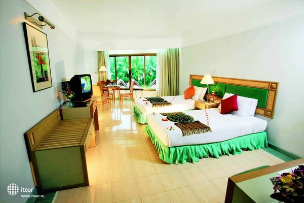 Andaman Beach Resort 34