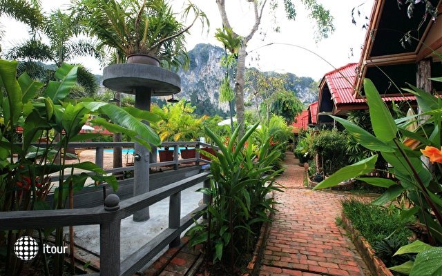 Green View Village Resort 15
