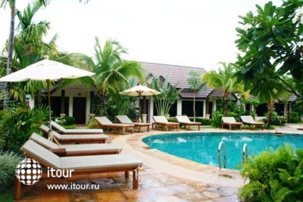 Laluna Hotel & Resort 25