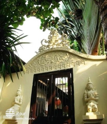 Tri Yaan Na Ros Colonial House 19