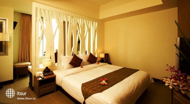 Maninarakorn Hotel 18