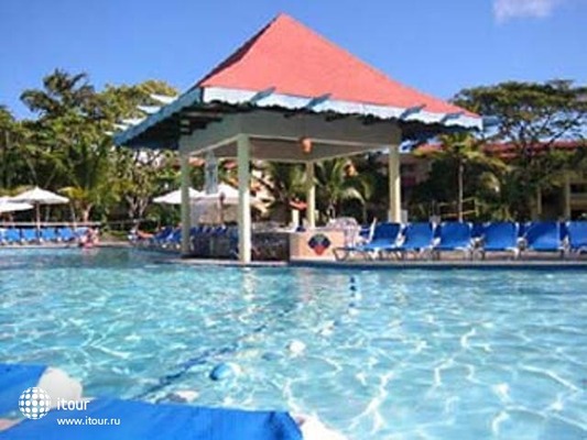 Fun Royale Beach Resort 15
