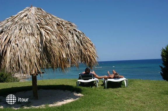 Caliente Caribe Resort & Spa 19