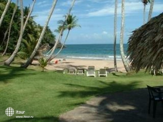 La Tambora Beach Resort 18