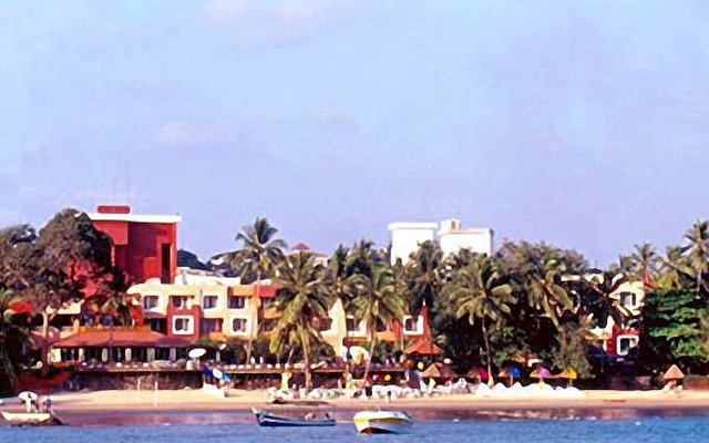 Cidade De Goa Beach Resort  9