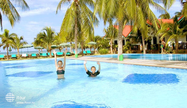 Dolphin Bay Resort 1