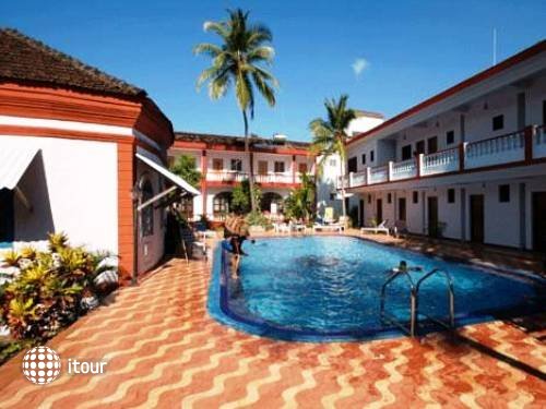 Anjuna Beach Resort 11