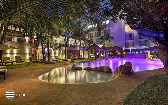 Novotel Goa Shrem Resort 3