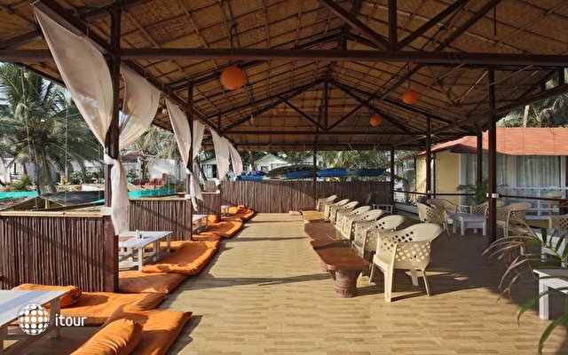 Tahira Beach Resort 16