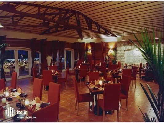 The Zuri Varca Goa White Sands Resort (ex Radisson) 17