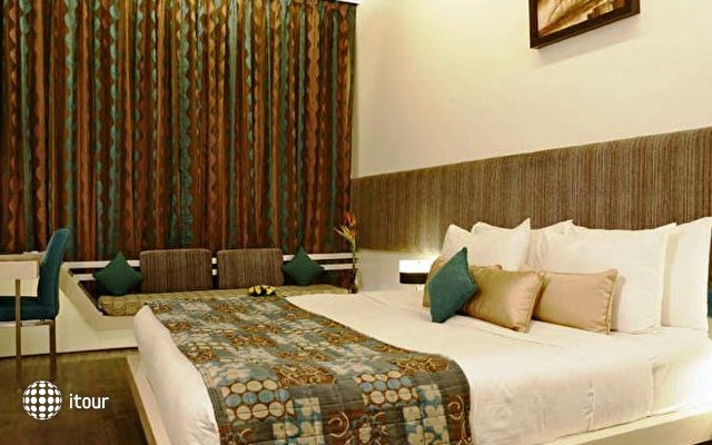 Kahinoor Continental (tulip Star Hotels) 5