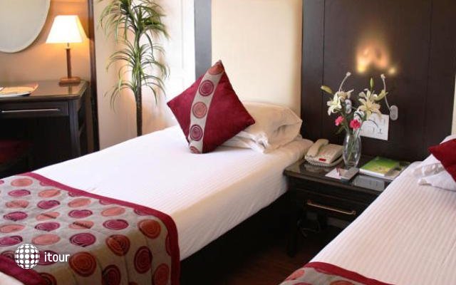 Ramee Guestline Hotel Juhu 18