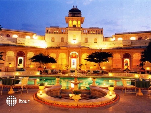 Shiv Niwas Palace 19