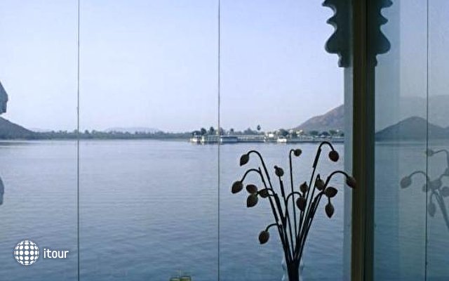 Taj Lake Palace 32