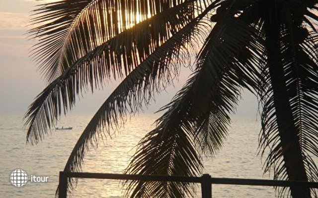 Krishnatheeram Ayur Holy Beach Resort 4