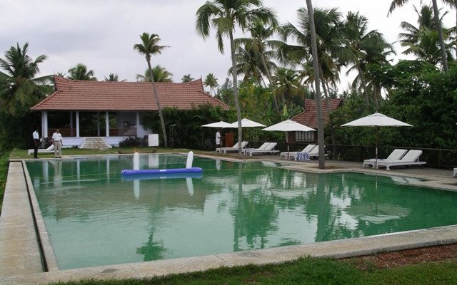 Kumarakom Lake Resort 10