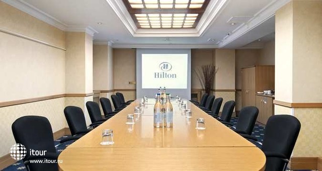 Hilton London Green Park 9