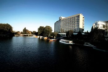Hilton Amsterdam 1