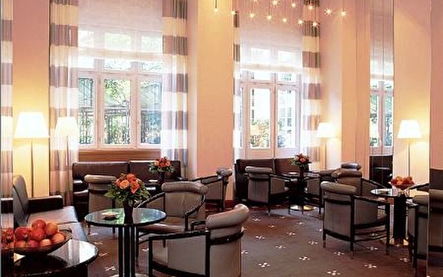 Best Western Premier Hotel Glockenhof 4