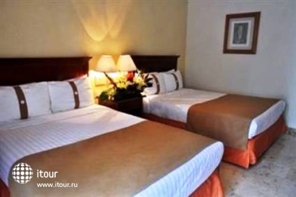 Holiday Inn Chetumal 7