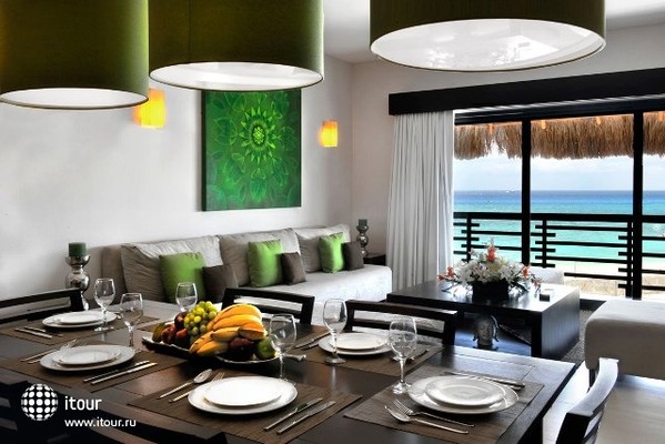 Aldea Thai Luxury Condohotel 15