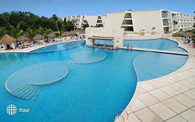 Grand Sirenis Mayan Beach Resort & Spa 12