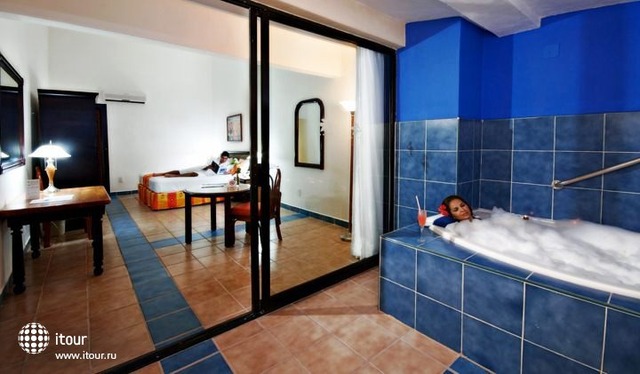 Hotel Cozumel & Resort 24