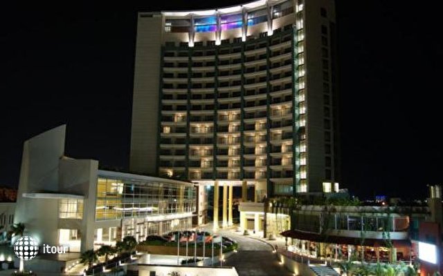 B2b Malecon Plaza Hotel & Convention Center 12