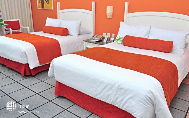 Flamingo Cancun Resort & Plaza 5
