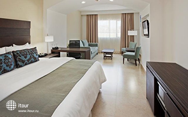 La Quinta Inn & Suites Cancun 2